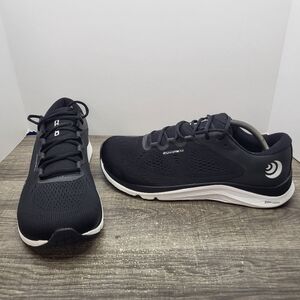 Topo Fli Lyte 4 Shoes Mens 11 Black White Running Wide Toe Box Comfort Sneaker